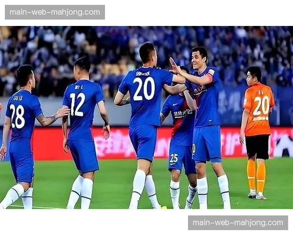 申花海港转会传闻四起,俱乐部官方回应确认辟谣不可信 申花海港转会传闻四起,俱乐部官方回应确认辟谣不可信