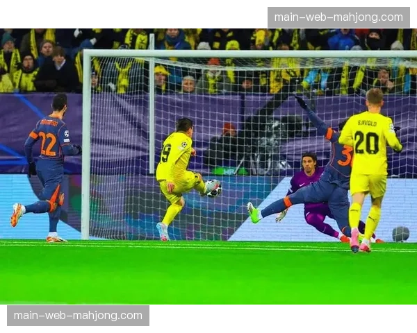 欧冠实时更新:多特蒙德2-1反超马竞,菲尔克鲁格头球破门 欧冠实时更新:多特蒙德2-1反超马竞,菲尔克鲁格头球破门